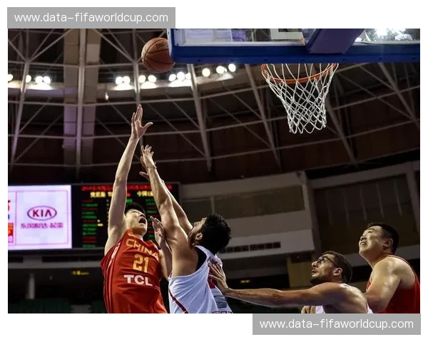 梦幻与坚韧的交响：当美国男篮遇见突尼斯，这不仅是一场篮球赛